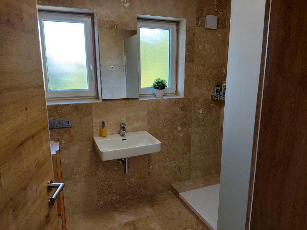 Ferienhaus Giulia In Gunzburg Ideal Fur 2 Familien Appartamento Esterno foto