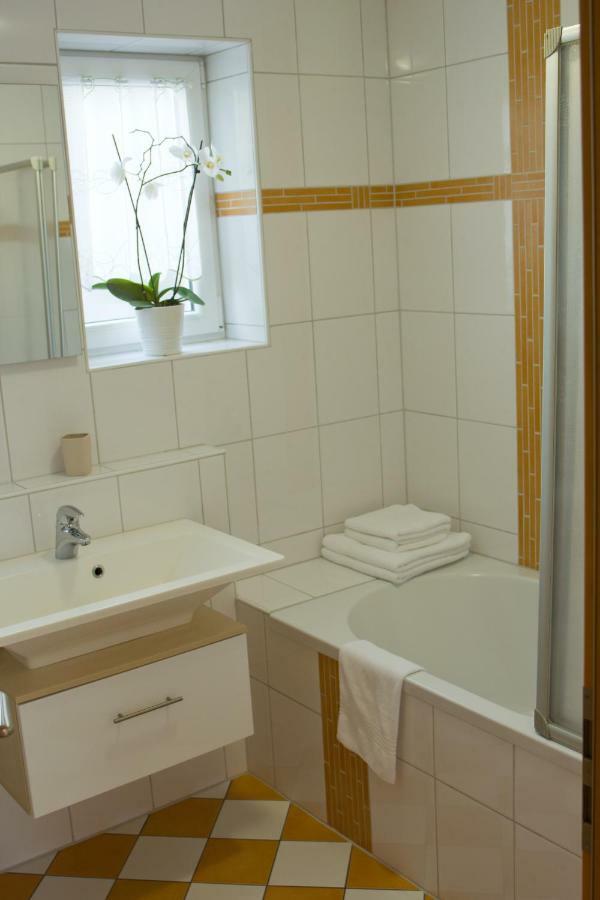 Ferienhaus Giulia In Gunzburg Ideal Fur 2 Familien Appartamento Esterno foto